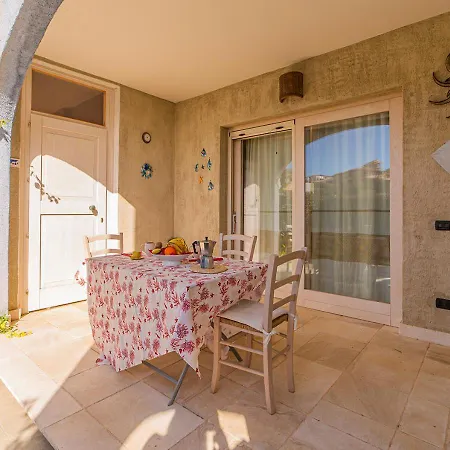 Murphy Holiday - Casa D' Amare